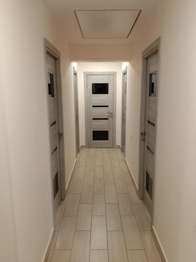 Appartamento 105 Khmelʼnytsʼkyy Esterno foto