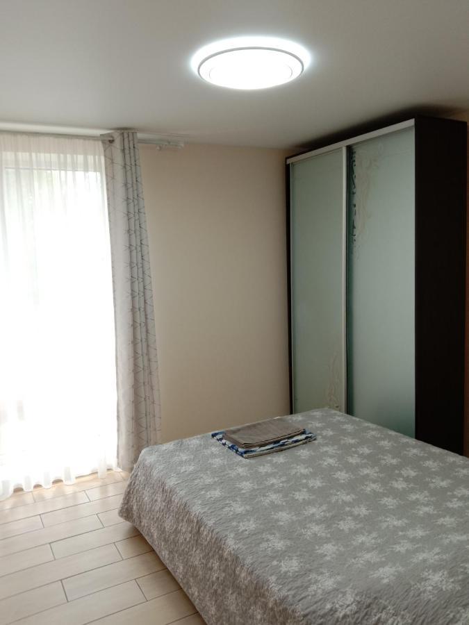 Appartamento 105 Khmelʼnytsʼkyy Esterno foto
