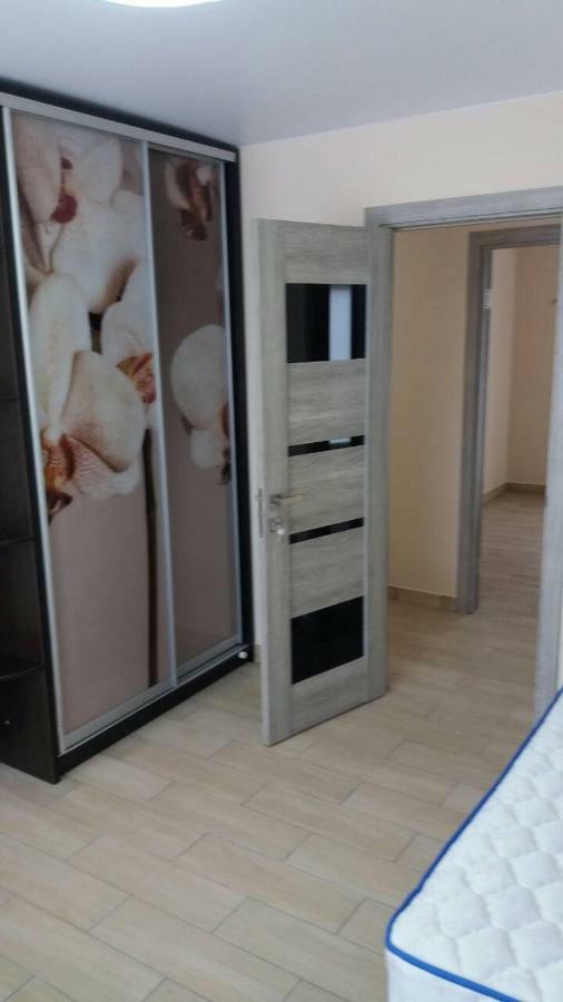 Appartamento 105 Khmelʼnytsʼkyy Esterno foto